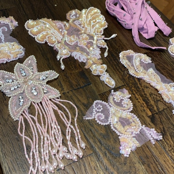 Assorted pink and lavender beaded pearl fringe sequin trim for costume lingerie - Picture 2 of 6